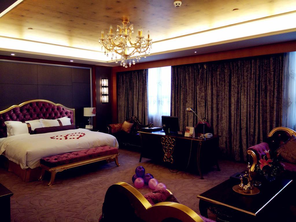 Huarui Danfeng Jianguo Hotel Yueyang Quarto foto